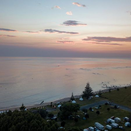 Tatapouri Bay Otel Gisborne Dış mekan fotoğraf